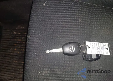 2016 Toyota Rav4 Le z USA, uszkodzony, nr VIN 2T3BFREV9GW461137